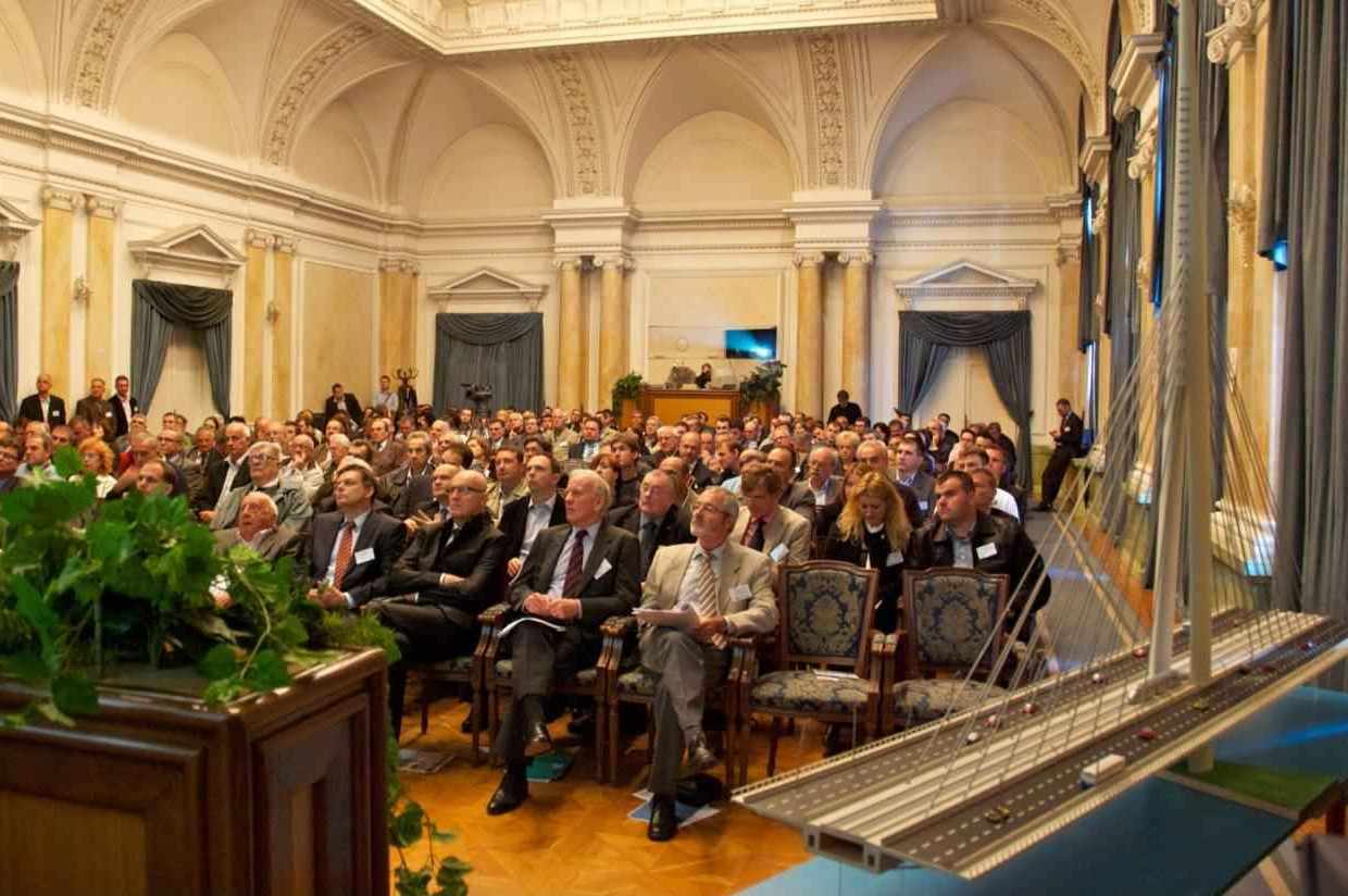 Scientific meeting in the ceremonial hall